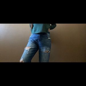 Abercrombie size 6 28 High Rise Girlfriend Jeans